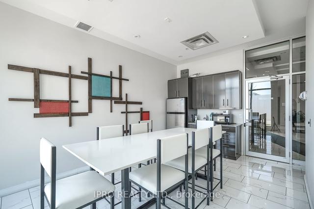 803 - 760 The Queensway, Condo with 2 bedrooms, 2 bathrooms and 1 parking in Toronto ON | Image 22