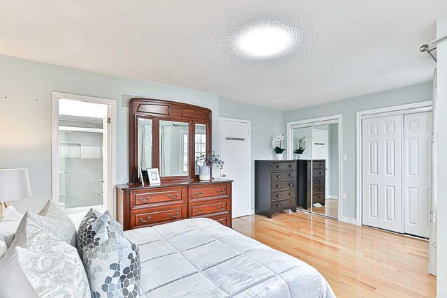 74 Truro Cres, House detached with 3 bedrooms, 4 bathrooms and 3 parking in Toronto ON | Image 10
