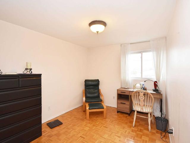 95 - 400 Bloor St E, Townhouse with 4 bedrooms, 2 bathrooms and 2 parking in Mississauga ON | Image 22