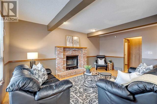 16527 Sunhaven Road Se, House detached with 4 bedrooms, 2 bathrooms and 4 parking in Calgary AB | Image 14