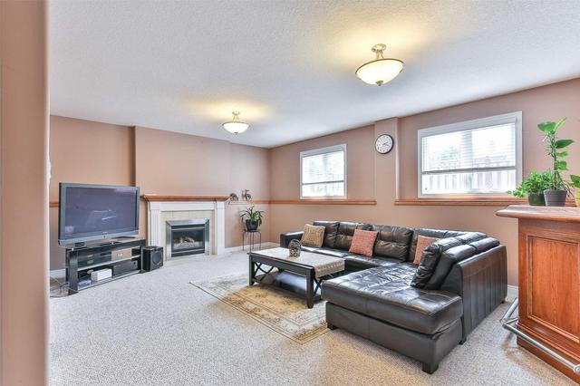 990 Country Club Cres, House detached with 3 bedrooms, 2 bathrooms and 4 parking in London ON | Image 12
