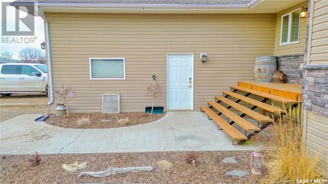 118 2nd Street W, House detached with 5 bedrooms, 3 bathrooms and null parking in Pierceland SK | Image 36