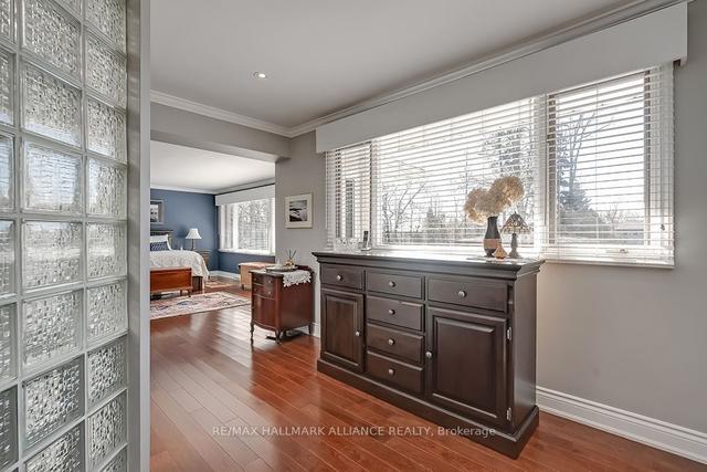 258 Westwood Dr, House detached with 3 bedrooms, 3 bathrooms and 8 parking in Oakville ON | Image 11