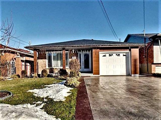 320 Highridge Ave, House detached with 4 bedrooms, 2 bathrooms and 5 parking in Hamilton ON | Image 1