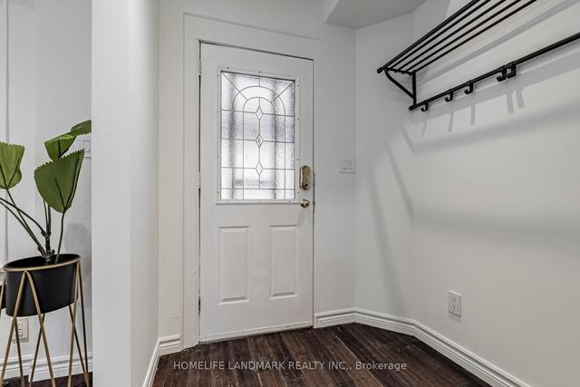 109 Bedford Park Ave, House semidetached with 3 bedrooms, 2 bathrooms and 2 parking in Toronto ON | Image 28