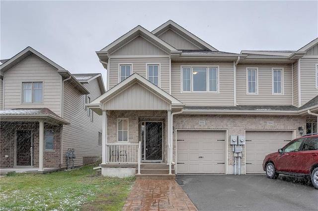 906 Blossom Street, House attached with 3 bedrooms, 2 bathrooms and 3 parking in Kingston ON | Image 1