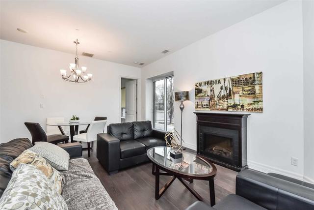 102 - 223 Erb St W, Condo with 2 bedrooms, 2 bathrooms and 1 parking in Waterloo ON | Image 4