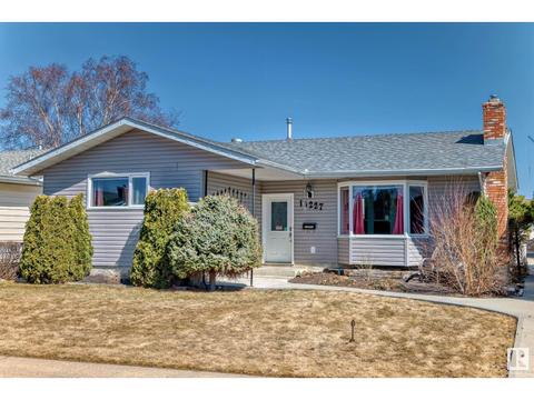 14227 116 St Nw, House detached with 4 bedrooms, 2 bathrooms and null parking in Edmonton AB | Card Image