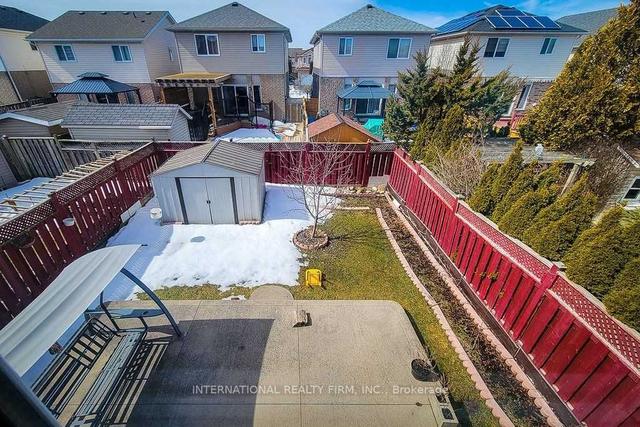 953 Copper Leaf Cres, House detached with 3 bedrooms, 4 bathrooms and 4 parking in Kitchener ON | Image 8