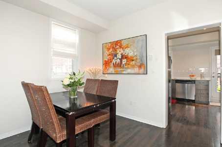 th87 - 117b The Queensway Ave, Townhouse with 3 bedrooms, 3 bathrooms and 1 parking in Toronto ON | Image 3