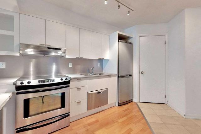 912 - 111 Elizabeth St, Condo with 1 bedrooms, 1 bathrooms and 1 parking in Toronto ON | Image 5