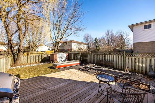 309b Northlake Drive, House semidetached with 3 bedrooms, 1 bathrooms and 2 parking in Waterloo ON | Image 20