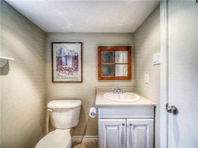 707 Hillsdale Ave E, House detached with 3 bedrooms, 2 bathrooms and 2 parking in Toronto ON | Image 16