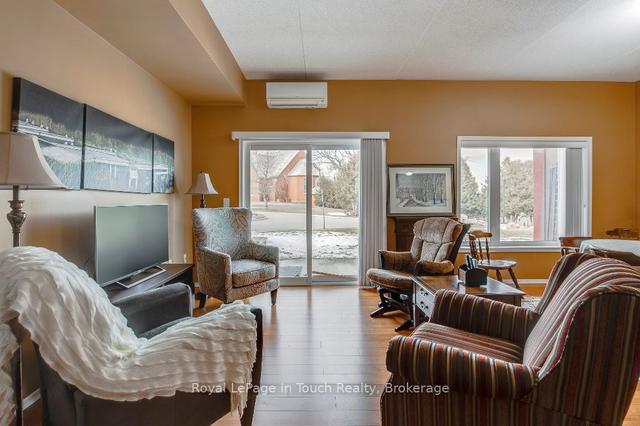 104 - 333 Lafontaine Rd W, Condo with 2 bedrooms, 2 bathrooms and 1 parking in Tiny ON | Image 3