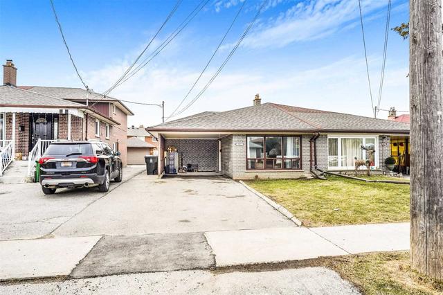 102 Northover St, House semidetached with 3 bedrooms, 1 bathrooms and 3 parking in Toronto ON | Image 12