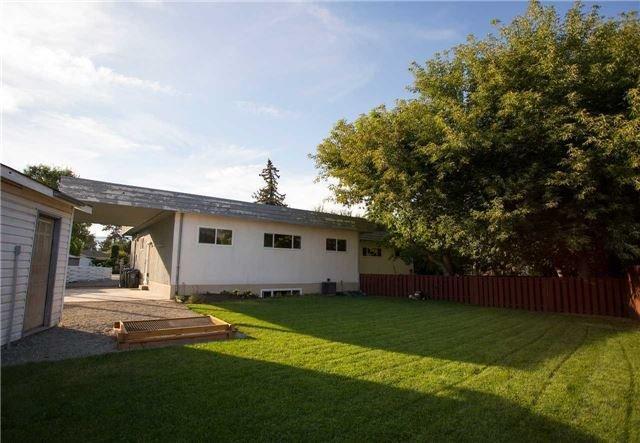 667 Sparrow Rd, House detached with 3 bedrooms, 1 bathrooms and 6 parking in Kelowna BC | Image 14