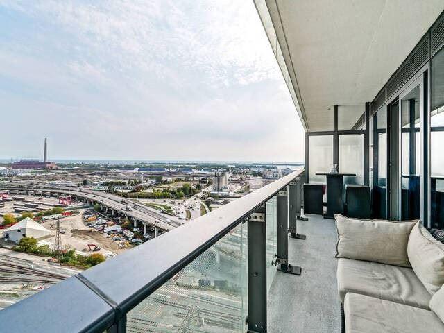 2204 - 70 Distillery Lane, Condo with 1 bedrooms, 1 bathrooms and 1 parking in Toronto ON | Image 10