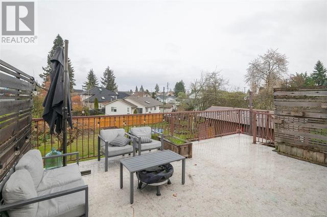 1129 Stillin Dr, House detached with 3 bedrooms, 3 bathrooms and 5 parking in Ladysmith BC | Image 51