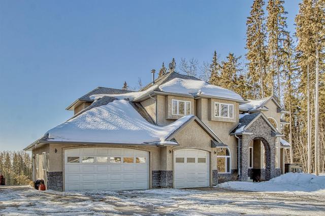 541 Clearwater Ests Crescent, House detached with 5 bedrooms, 3 bathrooms and null parking in Clearwater County AB | Image 4