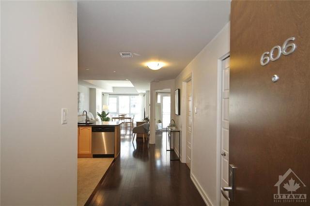 606 - 330 Titan Private, Condo with 1 bedrooms, 1 bathrooms and 1 parking in Ottawa ON | Image 3