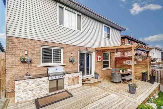 139 Bastille St, House detached with 4 bedrooms, 4 bathrooms and 8 parking in Hamilton ON | Image 27