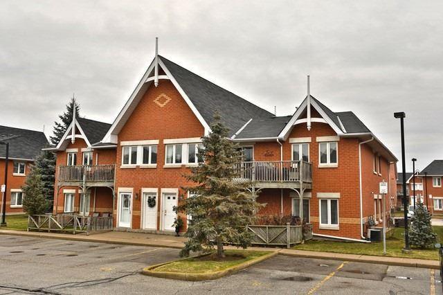 1001 - 4140 Foxwood Dr N, Townhouse with 2 bedrooms, 2 bathrooms and 2 parking in Burlington ON | Image 1