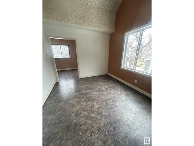 5016 52 Av, House detached with 3 bedrooms, 1 bathrooms and null parking in Warburg AB | Image 4