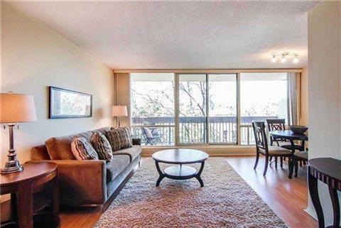 308 - 1815 O'connor Dr, Condo with 3 bedrooms, 2 bathrooms and 1 parking in Toronto ON | Image 9