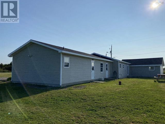 15877 Cabot Trail, House detached with 9 bedrooms, 2 bathrooms and null parking in Inverness, Subd. A NS | Image 3