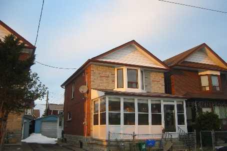 14 Nickle St, House detached with 3 bedrooms, 2 bathrooms and 3 parking in Toronto ON | Image 2
