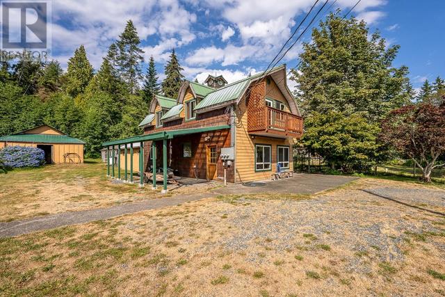 8185 Island Hwy S, House detached with 4 bedrooms, 4 bathrooms and 6 parking in Comox Valley A BC | Image 8