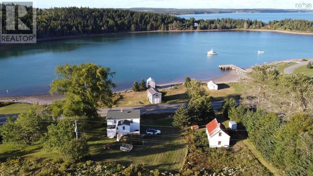 9399 Highway 16 Highway, House detached with 4 bedrooms, 1 bathrooms and null parking in Guysborough NS | Image 1