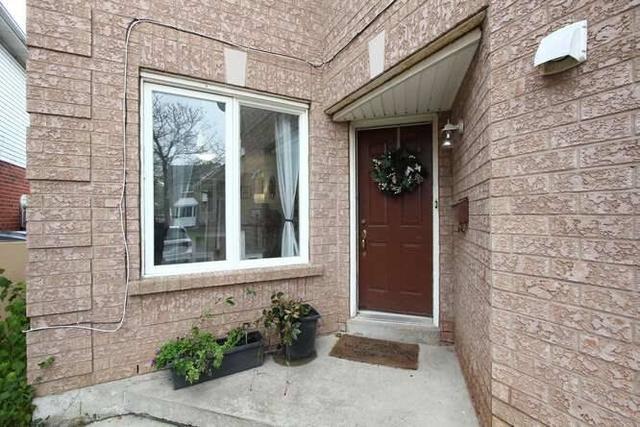 45 Townley Cres, House semidetached with 3 bedrooms, 4 bathrooms and 4 parking in Brampton ON | Image 12