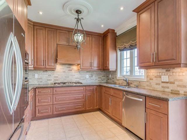 16 Niceview Dr, House detached with 4 bedrooms, 4 bathrooms and 4 parking in Brampton ON | Image 11