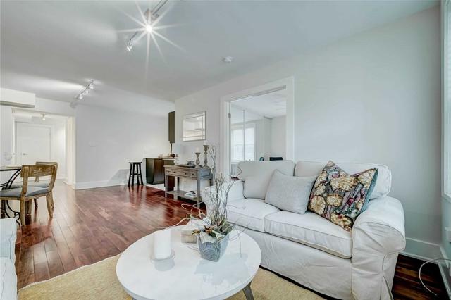 303 - 2603 Bathurst St, Condo with 2 bedrooms, 2 bathrooms and 1 parking in Toronto ON | Image 1