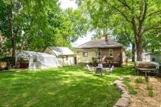 17 Adelaide St N, House detached with 3 bedrooms, 1 bathrooms and 3 parking in Kawartha Lakes ON | Image 7