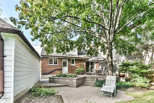 41 Moore Park Ave, House detached with 3 bedrooms, 2 bathrooms and 4 parking in Toronto ON | Image 18