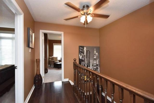 2461 Grand Oak Tr, House attached with 3 bedrooms, 3 bathrooms and 1 parking in Oakville ON | Image 19