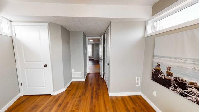 b - 489 East Ave, Townhouse with 2 bedrooms, 2 bathrooms and 1 parking in Kitchener ON | Image 25