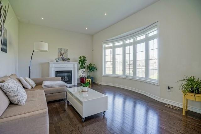 56 Morganfield Crt, House detached with 4 bedrooms, 5 bathrooms and 4 parking in Richmond Hill ON | Image 6
