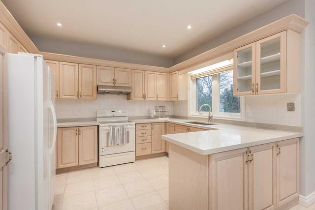 upper - 33 Rockwell Rd, House detached with 5 bedrooms, 4 bathrooms and 8 parking in Richmond Hill ON | Image 4