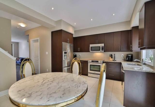 7 - 5972 Turney Dr, Townhouse with 2 bedrooms, 3 bathrooms and 2 parking in Mississauga ON | Image 5