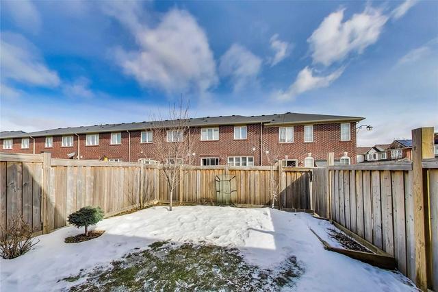 1037 Diefenbaker St, House attached with 3 bedrooms, 3 bathrooms and 3 parking in Milton ON | Image 32