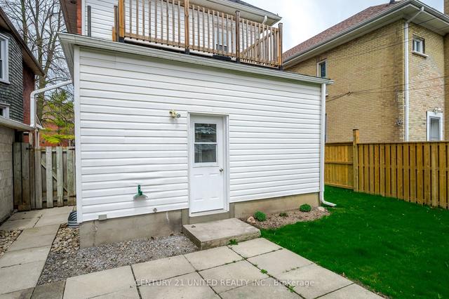 493 King St, House detached with 2 bedrooms, 2 bathrooms and 3 parking in Peterborough ON | Image 28