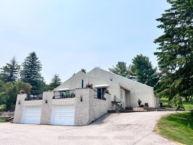 3325 Vandorf Side Rd, Whitchurch-Stouffville, ON, L4A7X5 | Card Image