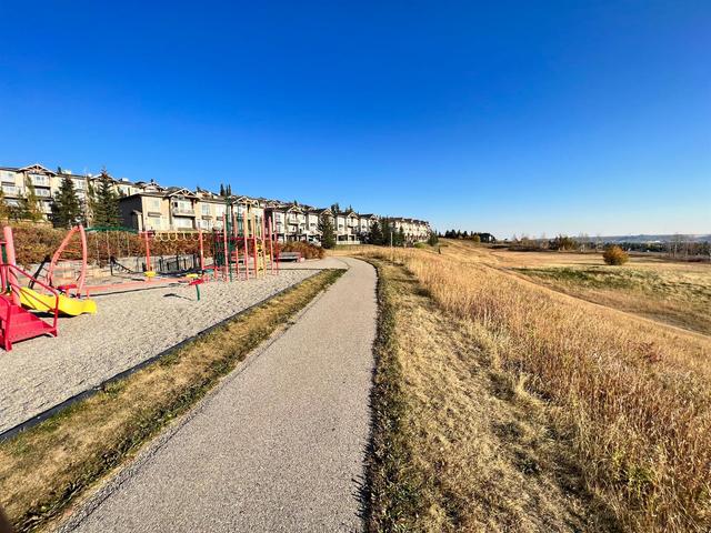 12 - 117 Rockyledge View Nw, Home with 2 bedrooms, 2 bathrooms and 2 parking in Calgary AB | Image 38