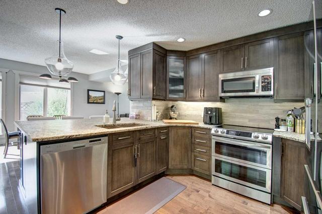 111 Douglasbank Court Se, House detached with 5 bedrooms, 3 bathrooms and 4 parking in Calgary AB | Image 14