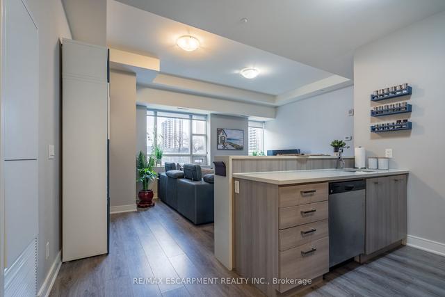 402 - 150 Main St W, Condo with 1 bedrooms, 1 bathrooms and 1 parking in Hamilton ON | Image 24
