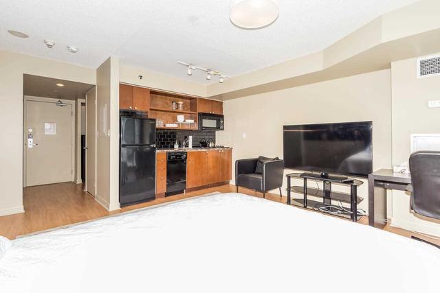 1616 - 200 Victoria St, Condo with 1 bedrooms, 1 bathrooms and 0 parking in Toronto ON | Image 7