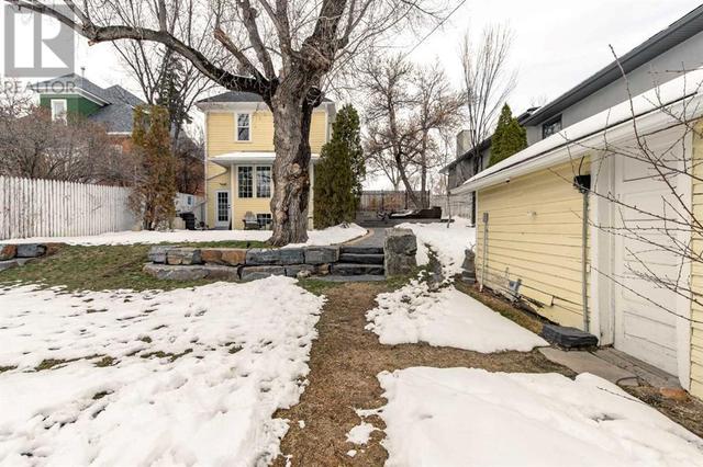 1310 7 Avenue S, House detached with 4 bedrooms, 2 bathrooms and 4 parking in Lethbridge AB | Image 44